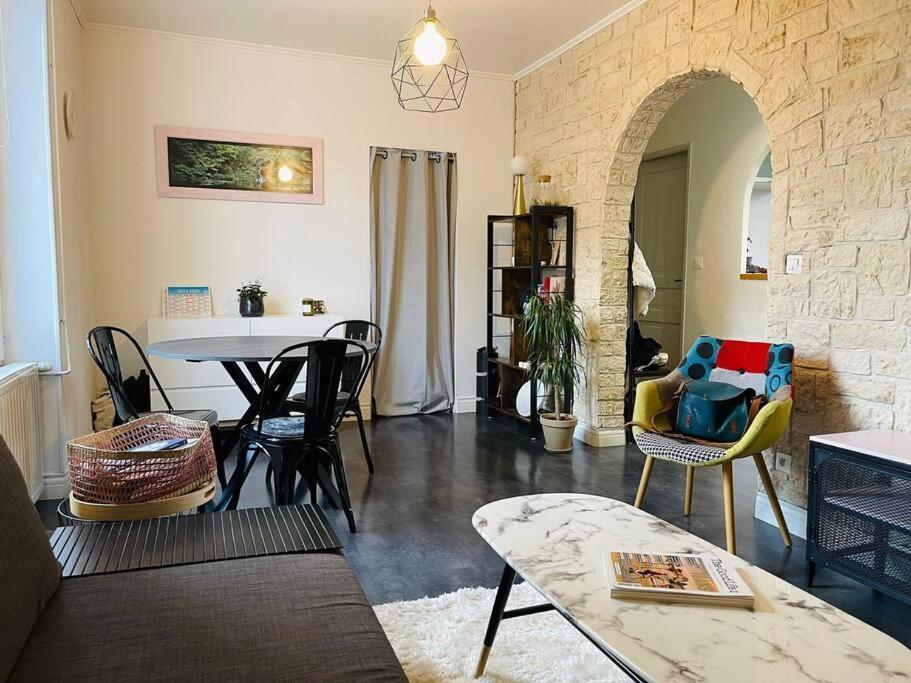 Chaleureux Appart, Proche De La Loire Avec Parking 奥尔良 外观 照片